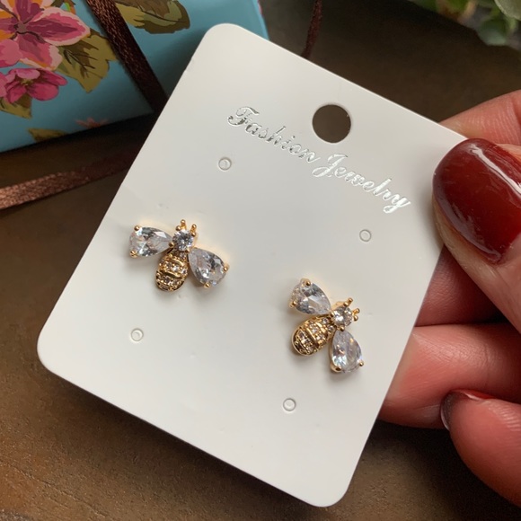 Beautiful GOLD PLATED Zircon crystals Bee earrings - Picture 2 of 8